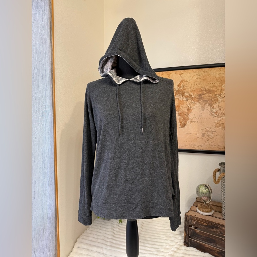 PJ Salvage lounge hooded top size small